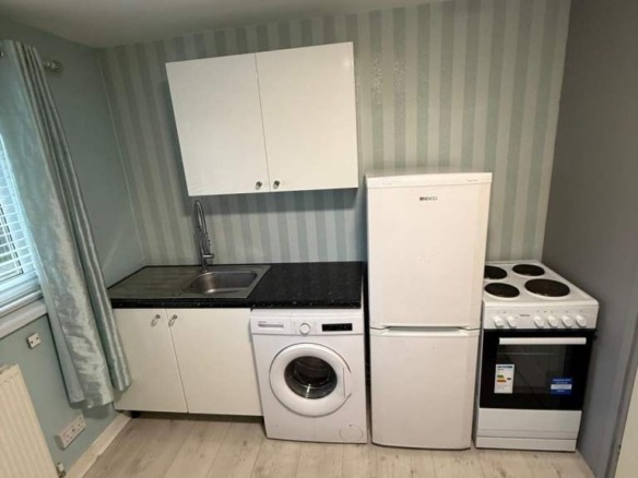 Studio Flat in Greenford, Northolt UB6