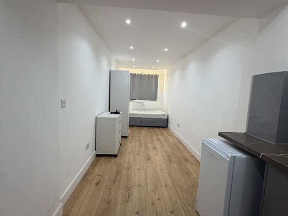 En-Suite in Slough, (SL13RG)