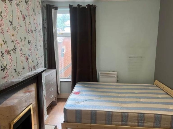 Room in Leicester, LE3 9FQ
